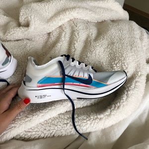 Women’s Nike zoom fly SP, brand new never worn
